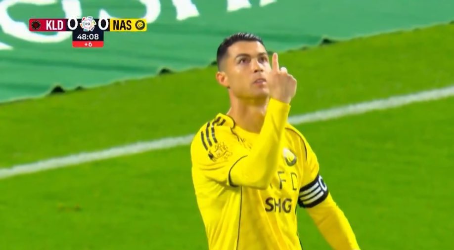 عمرو tweet media