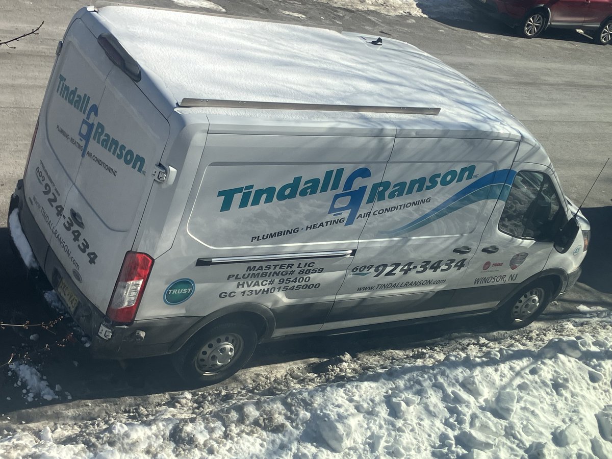 Modmother's tweet photo. 🚨@FBI @CivilRights @VaOSIG @DOLOIG
🤷🏾♀️Why is a Tindall HVAC service van in NJ linked to the same RICO criminal syndicate in VA behind the #HaleKlan #BledsoeGate #JewellHeist of my #WilkinsMinerals inheritance currently idling outside my house? 🚐
#KillersoftheFlowerMoon #Sinners https://t.co/02aipSSMZv