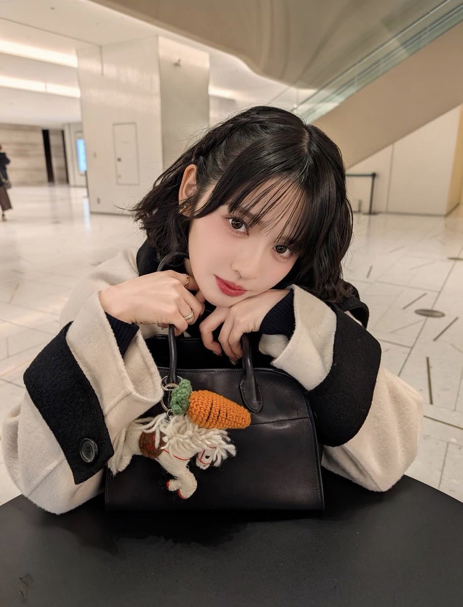 Soda_let's tweet photo. この子の裏話知ってる人いませんか💕 https://t.co/gVQtMRP48V
