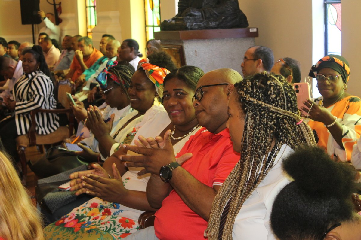 El CPCCS desarrolló el foro “Construyendo Interculturalidad” junto a organizaciones del pueblo afroecuatoriano. Con la presencia del presidente <a href="/AndresFantoniB/">ANDRÉS FANTONI</a> y la consejera Johanna Verdezoto, se reafirmó el compromiso de trabajo conjunto con los pueblos y nacionalidades