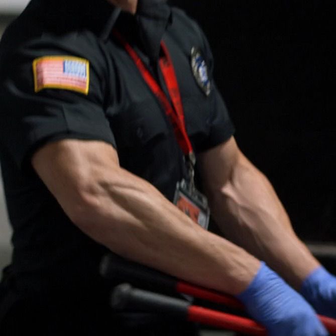 drjackabbots's tweet photo. suddenly i’m a phlebotomist https://t.co/z5lGKdW3t0