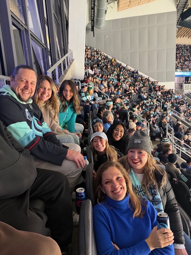 24seventalent's tweet image. Our Seattle team had an amazing time cheering on the Kraken for their winter celebration! 🏒❄️

#teamcelebration #seattleteam #companyculture #teambonding #workculture #24seven
