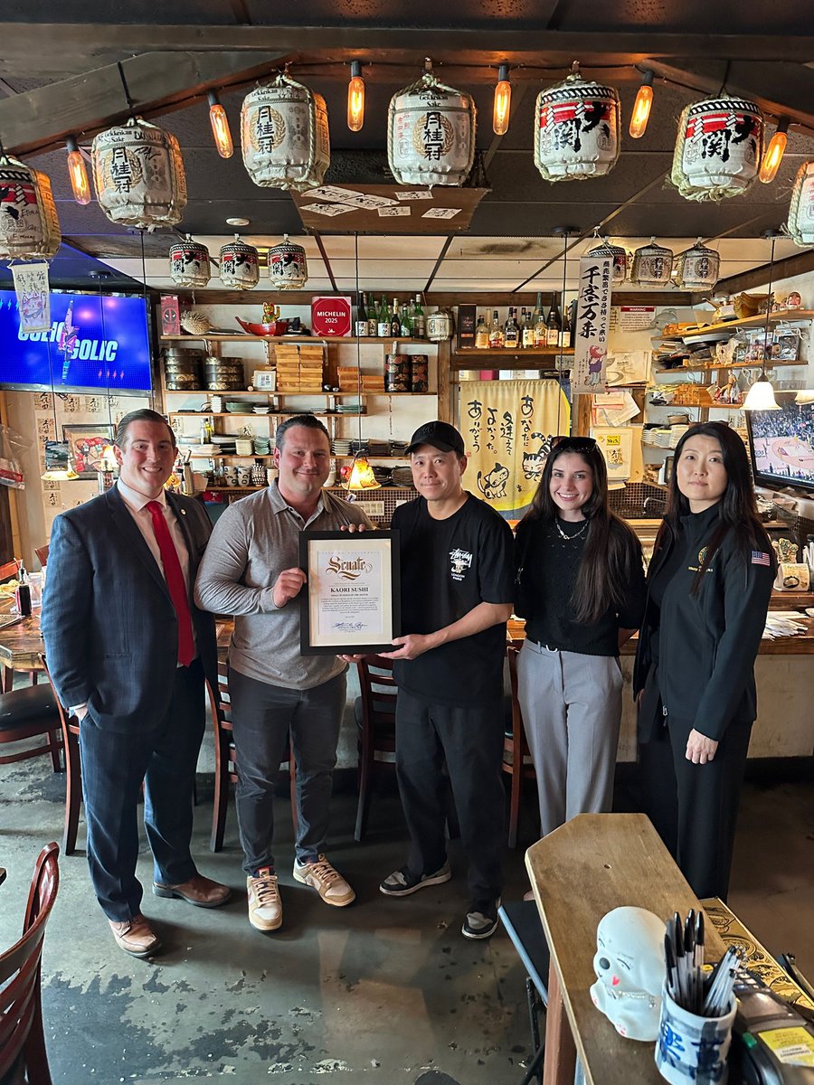 SenatorChoi's tweet image. Congratulations to Chef Sang “Eric” Lee, and Kaori Sushi in Fullerton, CA for being recognized as Small Business of the Month in Senate District 37. Your dedication to the community has won recognition from all levels of government, as well as the @MichelinGuideNA. #EatLocal