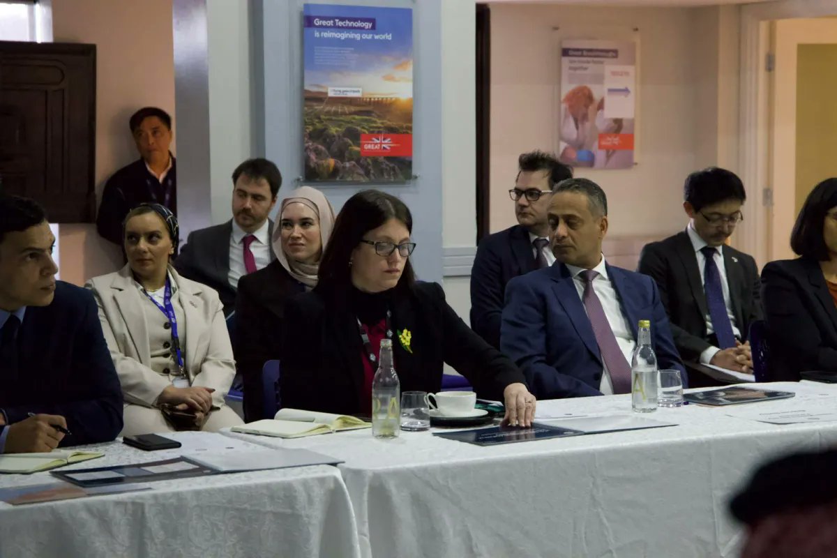 إشادة دولية بدور القائد #طارق_صالح في حماية الملاحة الدولية بالبحر الأحمر

حظي الدور الذي يقوده نائب رئيس مجلس القيادة الرئاسي الفريق أول ركن طارق صالح، في تأمين السواحل اليمنية وحماية الملاحة الدولية، بإشادة واسعة من الشركاء الإقليميين والدوليين، خلال اجتماع إحاطة رفيع المستوى