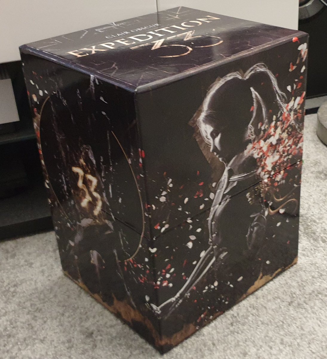 My Monolith Set has finally arrived!!! 😍♥️🌹 I'm sooo happy 🥹
#ClairObscurExpedition33