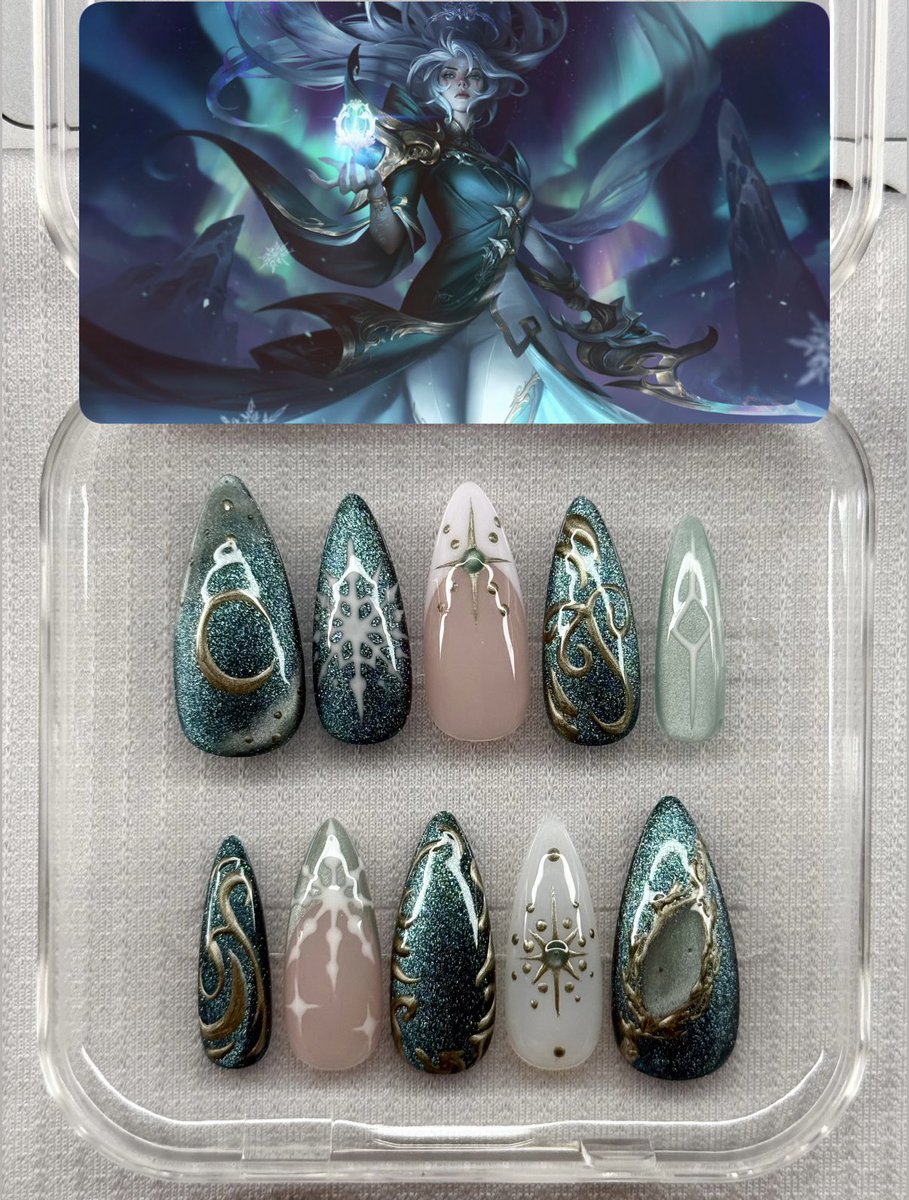 sasha✨ tweet media