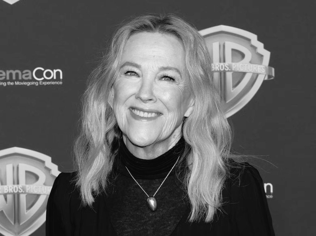 Catherine O'Hara 1954 - 2026. 

I think Beetlejuice was the first time I saw her, when I was a kid, and from that point on she was consistently brilliant in everything I saw her do.

Check out 'The Studio' from last year for peak Catherine O'Hara. She was still killing it right