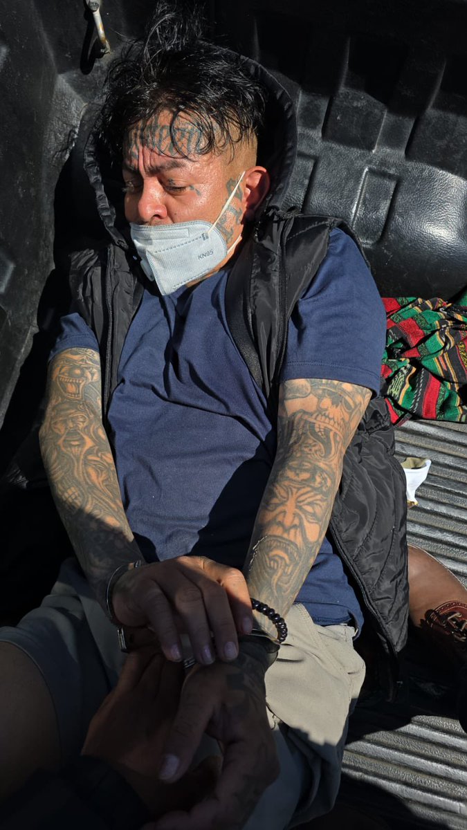 El octavo prófugo de Fraijanes II está tras las rejas. Hoy capturamos en San Pedro Ayampuc a Carlos Agustín Reyes Popol, alias “Bufón”. La <a href="/PNCdeGuatemala/">PNC de Guatemala</a> no se detiene. Los que intentaron evadir la justicia están siendo localizados y van a enfrentar las consecuencias.