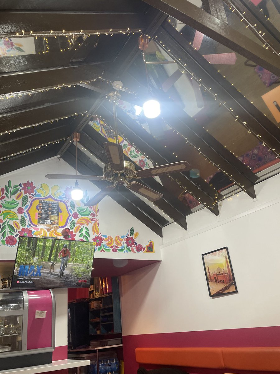 guess the type of food available in this restaurant?