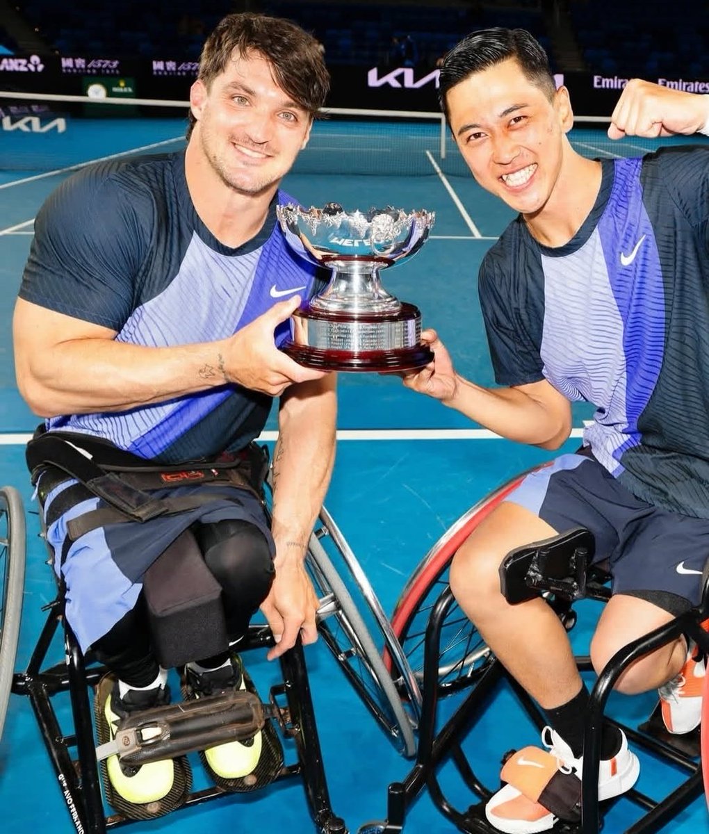 Gusti Fernández 🇦🇷 campeón de dobles del Australian Open 🇦🇺 con Tokito Oda 🇯🇵

Ambos mañana la dupla se enfrentará en la final de singles .

Bravo <a href="/gustifernandez4/">Gusti Fernandez</a> y Tokito Oda !!
