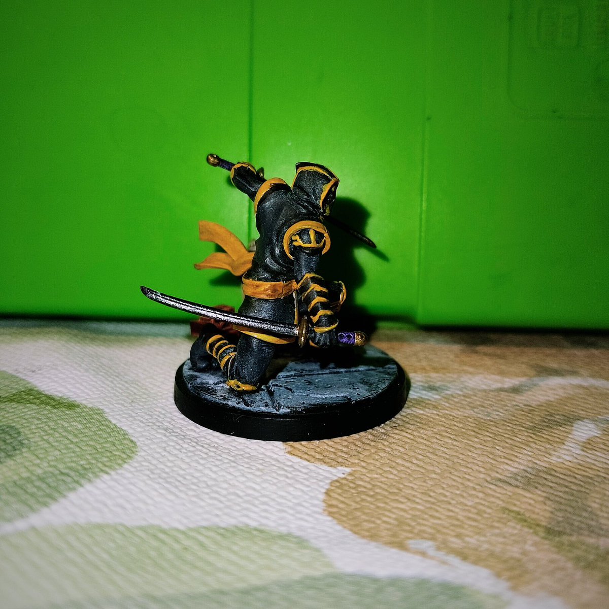 AlvaroDeLamo's tweet photo. Ronin (Clinton Burton)

#marvelcrisisprotocol #ronin #clintburton #avengers #Shield #defenders #miniaturepainting #wargame #miniature https://t.co/jNf16LI0NC