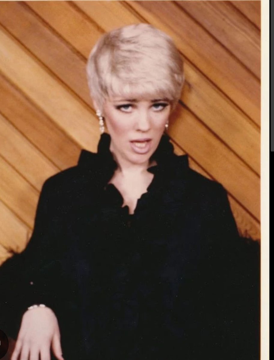 fanceymusic's tweet photo. Catherine O'Hara one of the very best.  Rest in peace thanks for the laughs. https://t.co/1bKNE7XmY3
