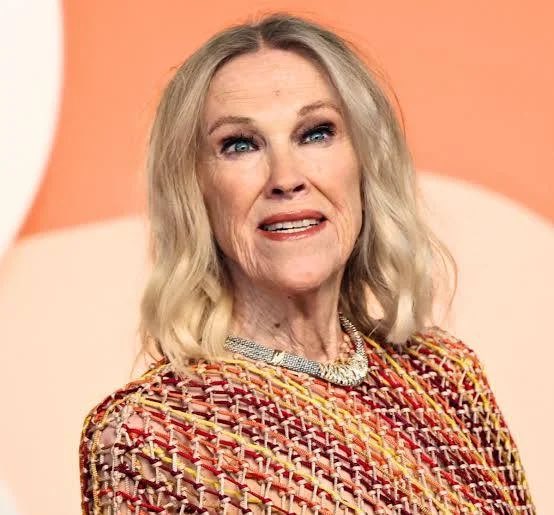 Amongst SO many other magnificent performances, her turn in “For Your Consideration” was a masterpiece… (plastic surgery moment)…do watch it. 

Thank you for all the laughs. 

RIP Catherine O’ Hara. 💔