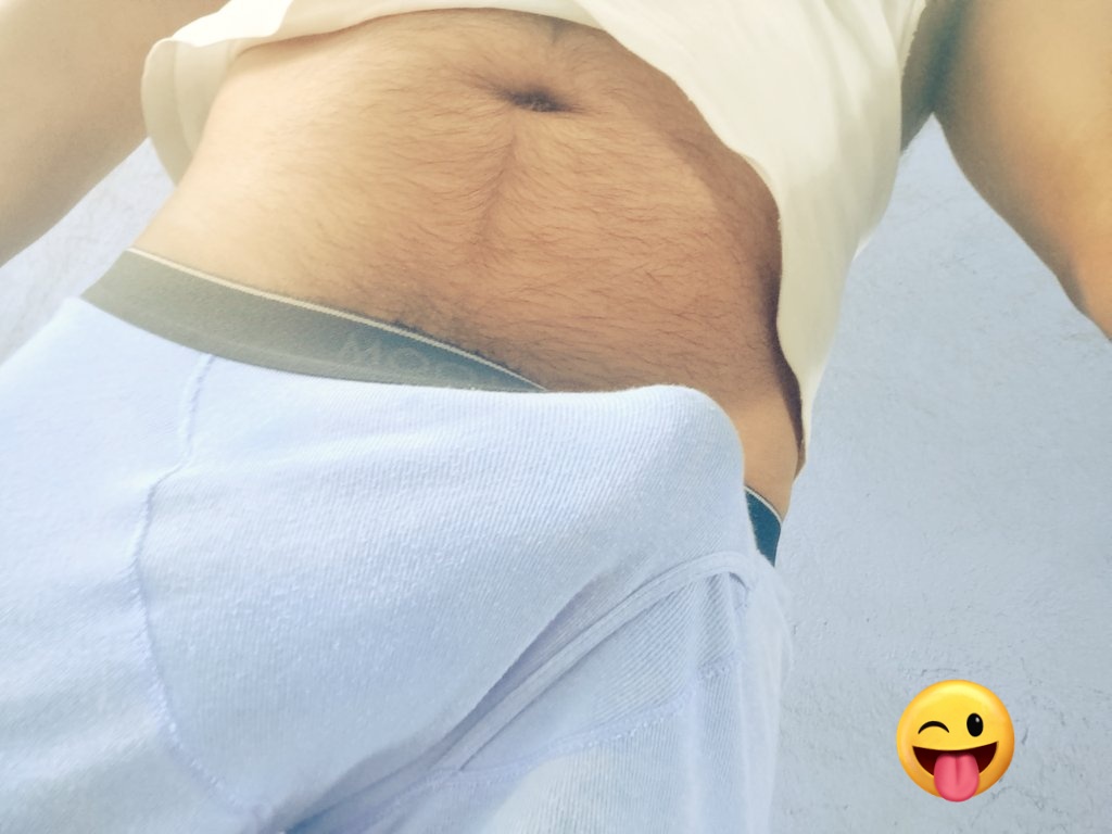 FacilitosC's tweet photo. @AlFaHotwife @AlbertoNauc @latinbullsea69 @GanellKey @RandalFlag5 #TeamBoxer
Single solvente a la orden 😎 https://t.co/Ec1hlPcpnD