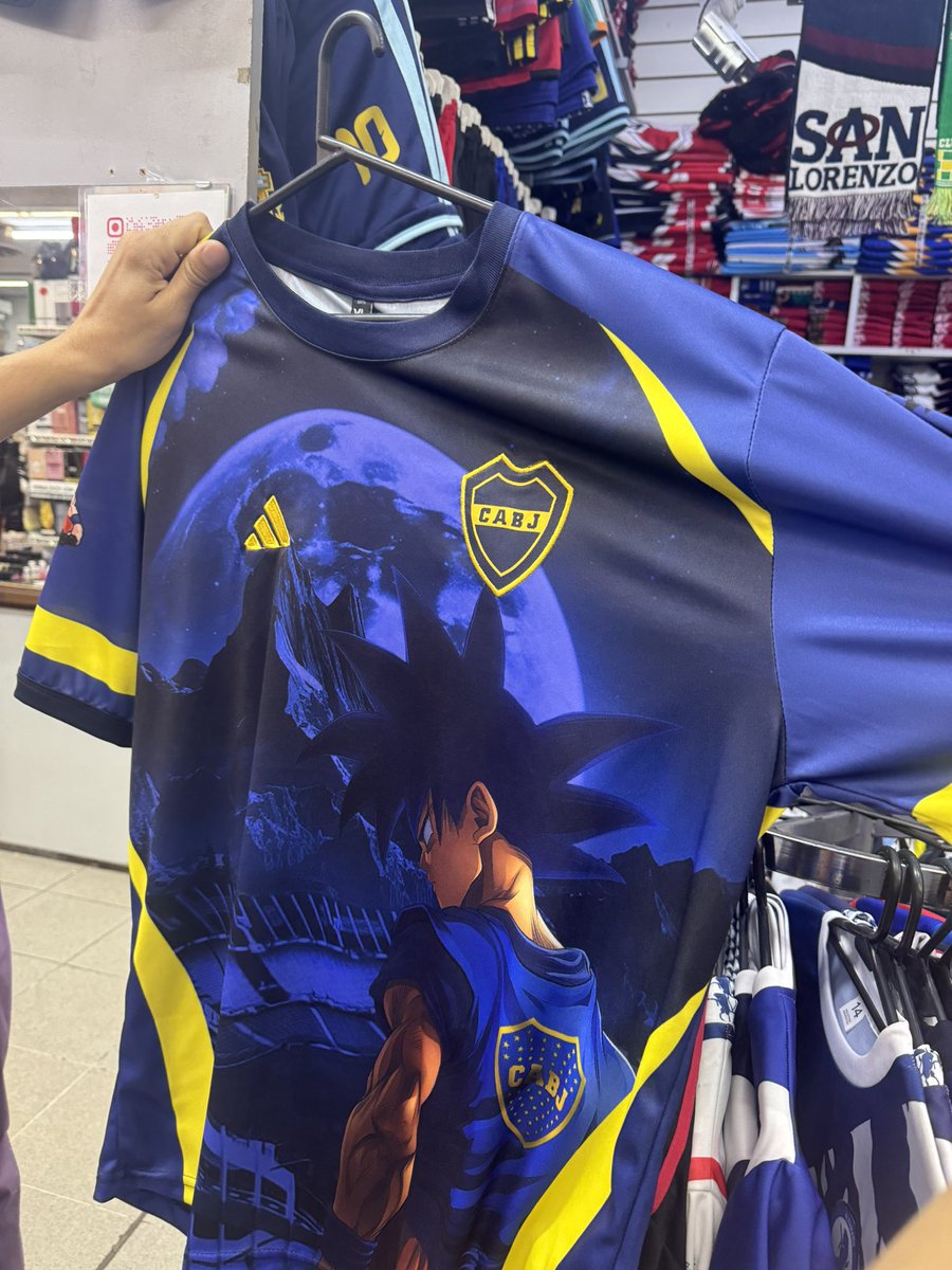 Out Of Context Football tweet media