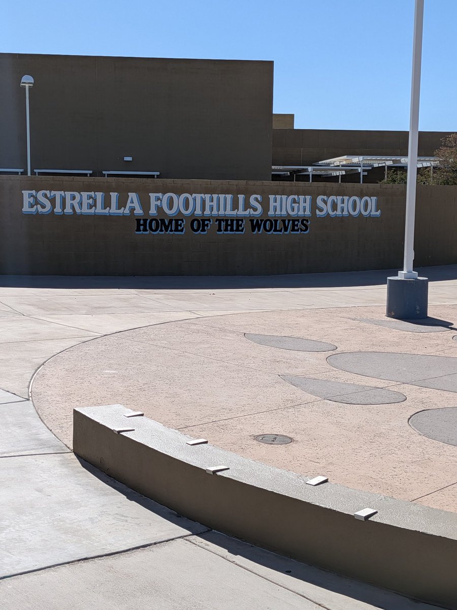 KelleyBeMoore's tweet photo. @mspencer13 &amp; @EFHSWolvesFB, ACU new HC, @drewmaddox8 &amp; @firestormfb sincerely appreciated your hospitality today. @CoachM_Justin @CoachBANelson @coachw_chambers @CoachDowdy44 @CoachJZGraham https://t.co/vhm1HuG8i9