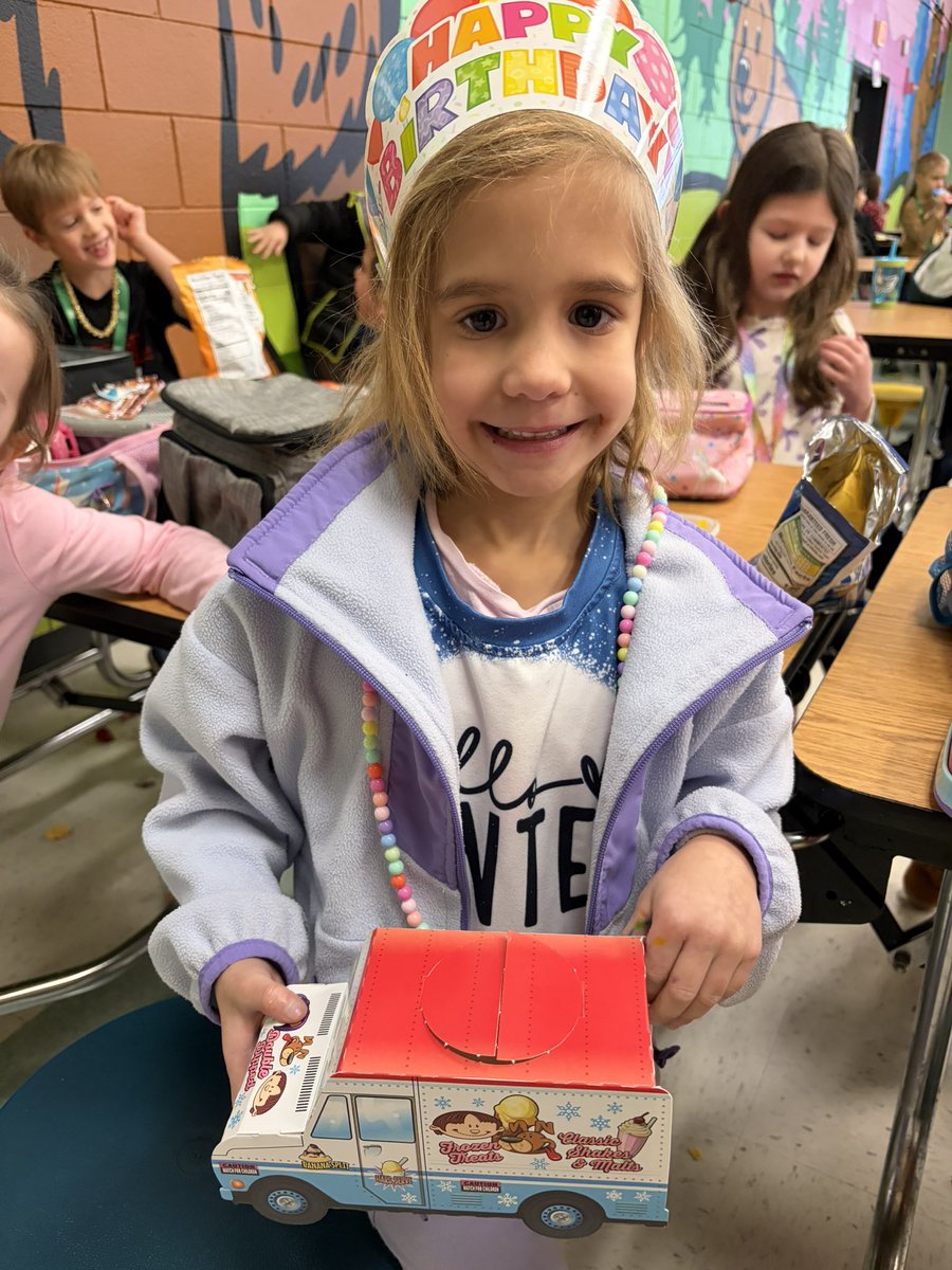 EB Thompson tweet media