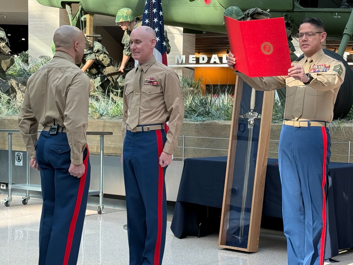 VFWHQ's tweet image. Congratulations to VFW member, Major Joel Del Rosario on his retirement from the @USMC after 21 years of honorable service! We were proud to witness this special ceremony and look forward to supporting you in your next mission. #VFW #USMC #MilitaryRetirement