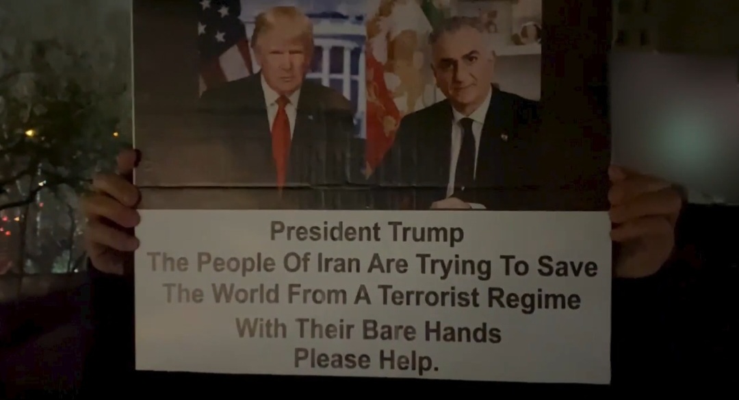 HichkasOfficial's tweet photo. @yanisvaroufakis We Iranians Want:

- Trump to Attack the Islamic Republic terrorists

- Return of Prince @PahlaviReza, as the Nations leader

Hope this helps...

#JavidShah https://t.co/AtaLobls5R