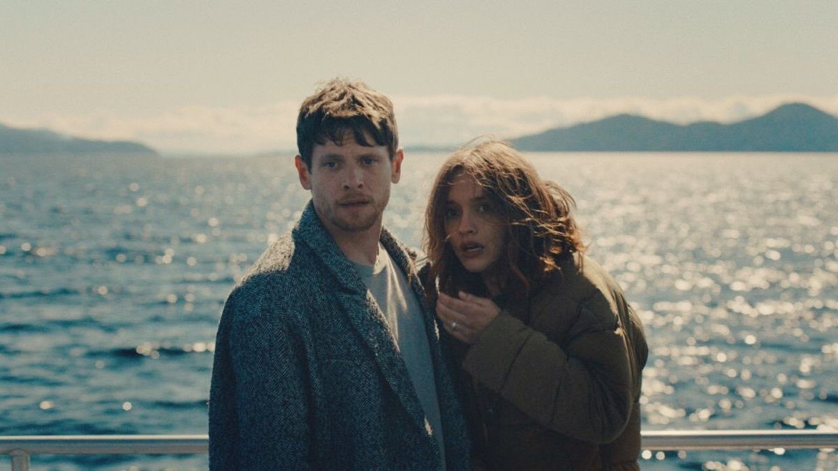 alicentdilauren's tweet photo. Olivia Cooke and Jack O’Connell in ‘LITTLE FISH’(2020) dir. Chad Hartigan https://t.co/CUZ2hFSYop