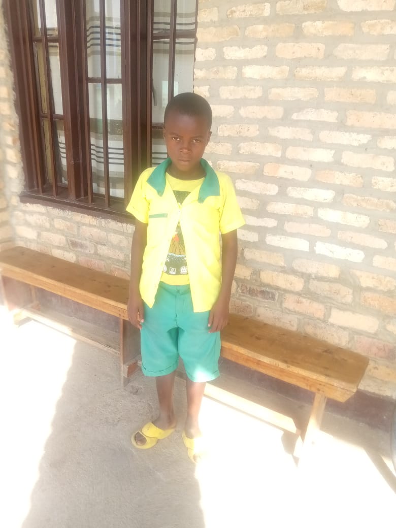 urubyiruko rw'abakorerabushake ba <a href="/RwandaYouthVol1/">Rwanda Youth Volunteers</a> Bakoze ibi
➡️Guha umubyizi wo guhinga umurima w'umuturage utishoboye
➡️Muri gahunda umwana wese yige buri wese abigizemo uruhare hagamijwe kurinda no kurwanya abana bata ishuri  ,umwana witwa  MANISHIMWE Emmanuel yasubijwe kwiga