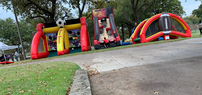 partymagictx's tweet image. Want to add excitement and friendly competition to your next event? Inflatable Party Magic offers giant inflatable games for rent in Aledo that are fun for kids, teens, and adults.

📞 817-800-8618
🌐 inflatablepartymagictx.com/category/carni…

#GiantInflatableGames #InflatablePartyMagic