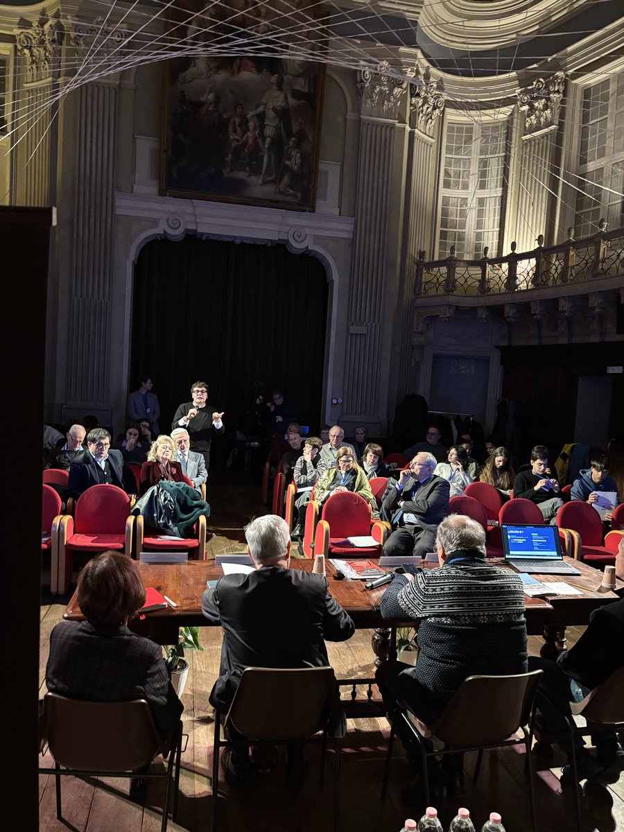 Polis Policy tweet media