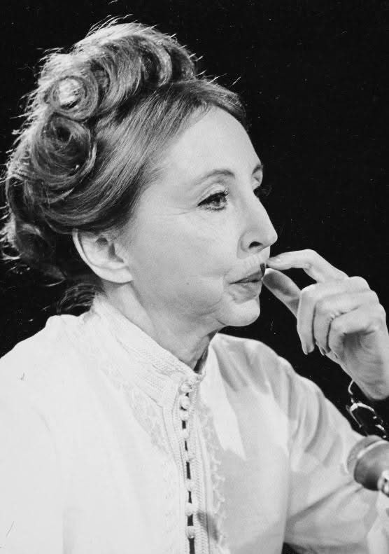 "La vie rétrécit ou s’élargit en proportion de notre courage."
Anaïs Nin, The Diary of Anaïs Nin (1931)