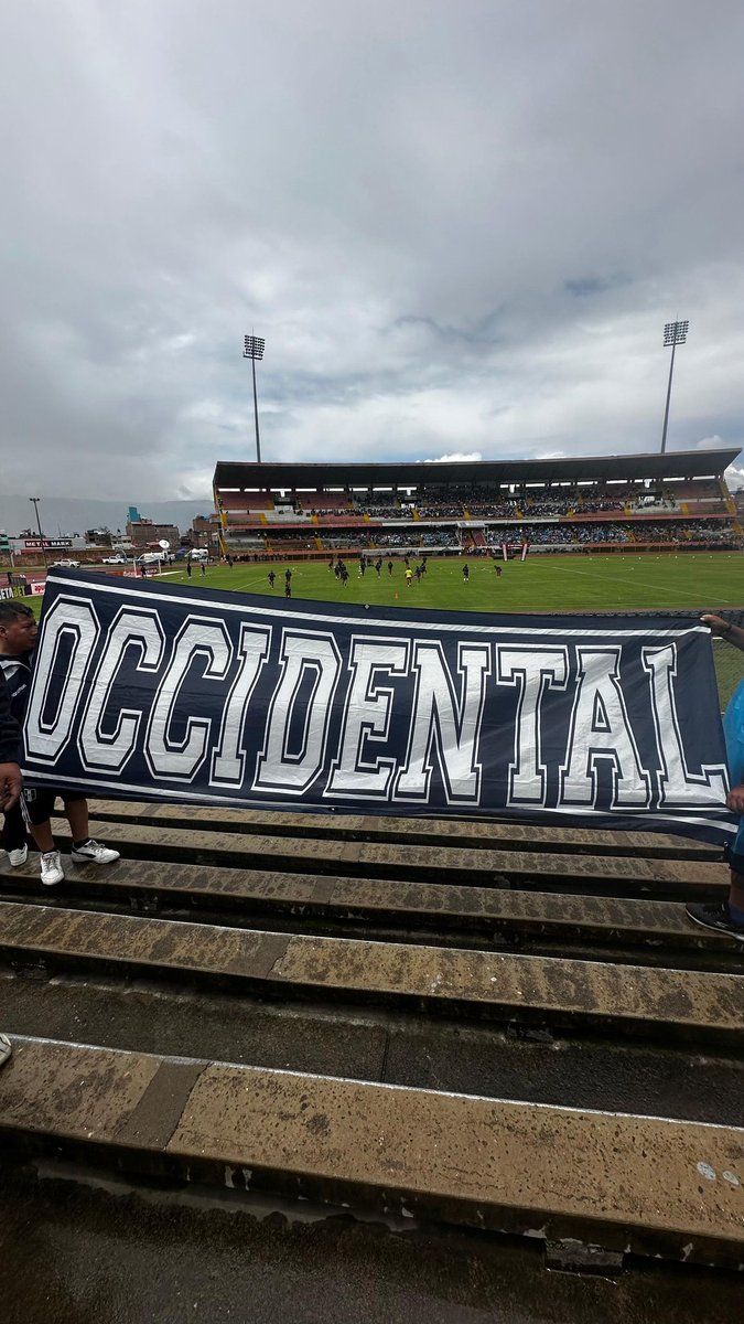 ¡GANAMOS CARAJO! 👊

 Triunfazo en una plaza difícil y 3 pts a Lima.
Uds en la cancha, nosotros en tribuna, de inicio a fin.

Paraguay, allá vamos con fe intacta 

 ¡Arriba Alianza! 💙🤍

PD: Otra vez un desastre la organización… Lozano y Cía el cáncer del fútbol peruano 🚫⚠️