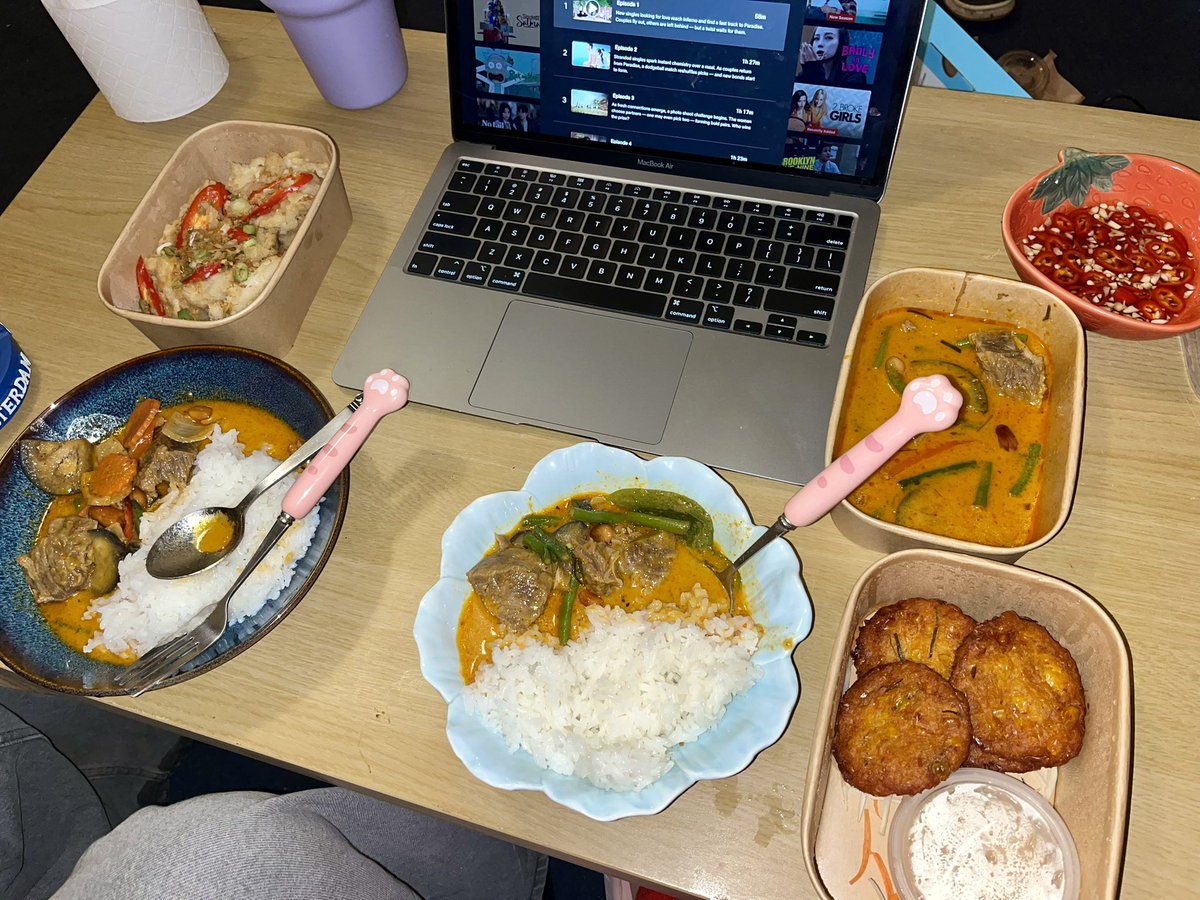 thai food is so good if ur thai ur getting touched