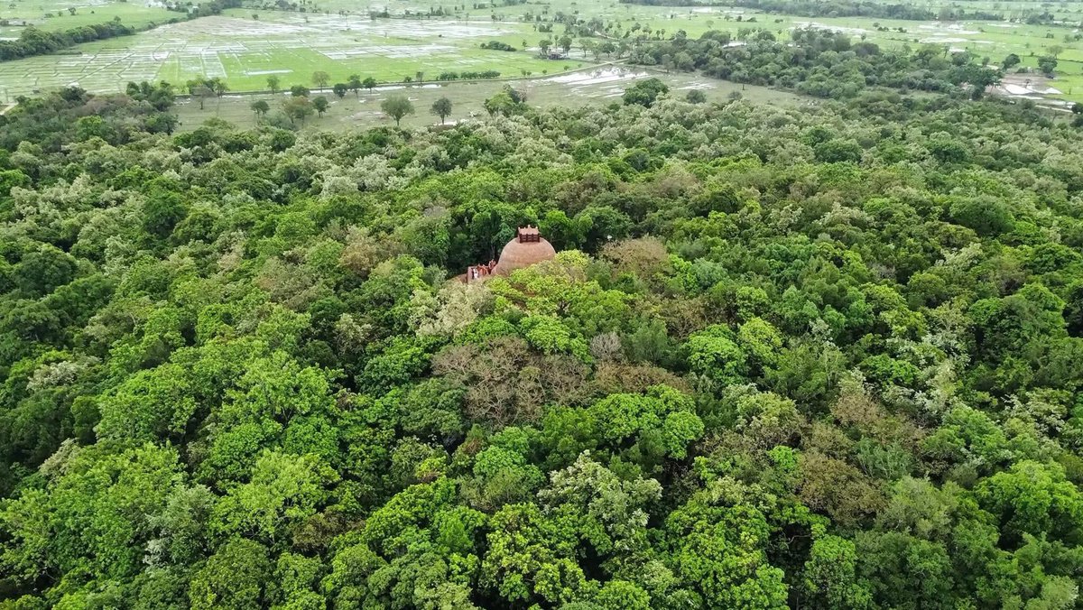 මුලතිව් කුරුන්දි බෞද්ධ පුද බිම..