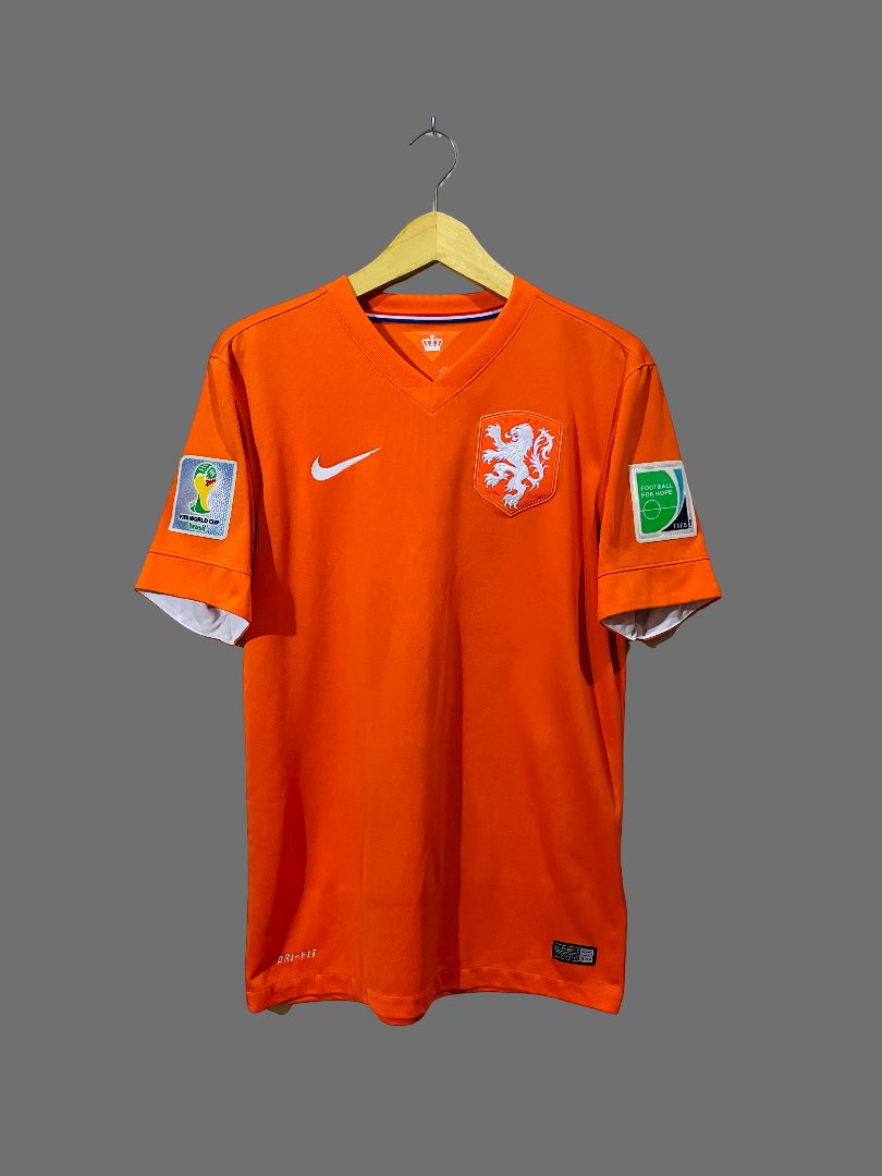 #jersey4sale

Belanda Home 2014
size S (72x51)
Patch remake

375.000