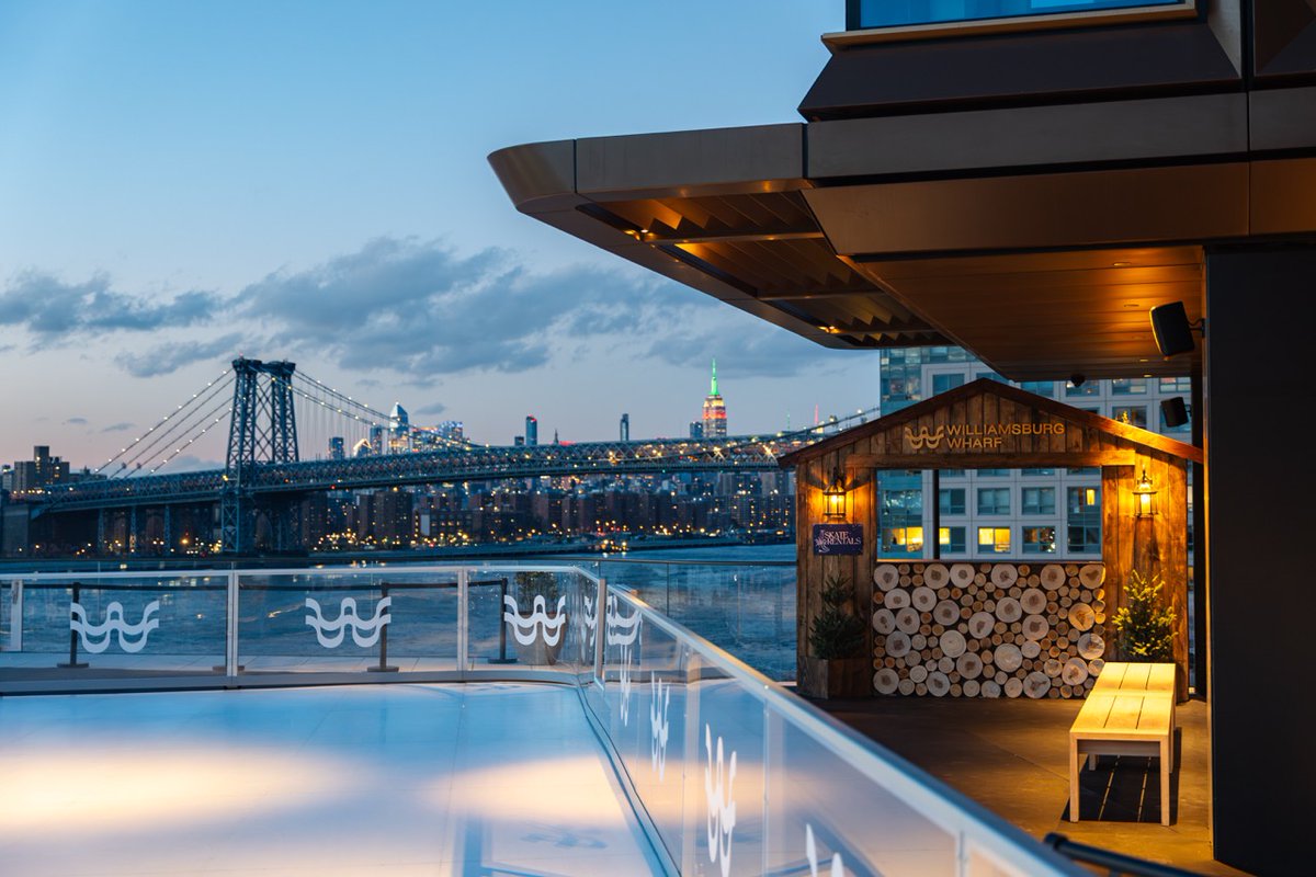 corcorangroup's tweet image. Elevated above the #waterfront, you can enjoy #NYC’s first private #residential #iceskating rink #Williamsburg Wharf! ⛸️🏙️❄️ Full story on Secret NYC: bit.ly/45HEHem 👈