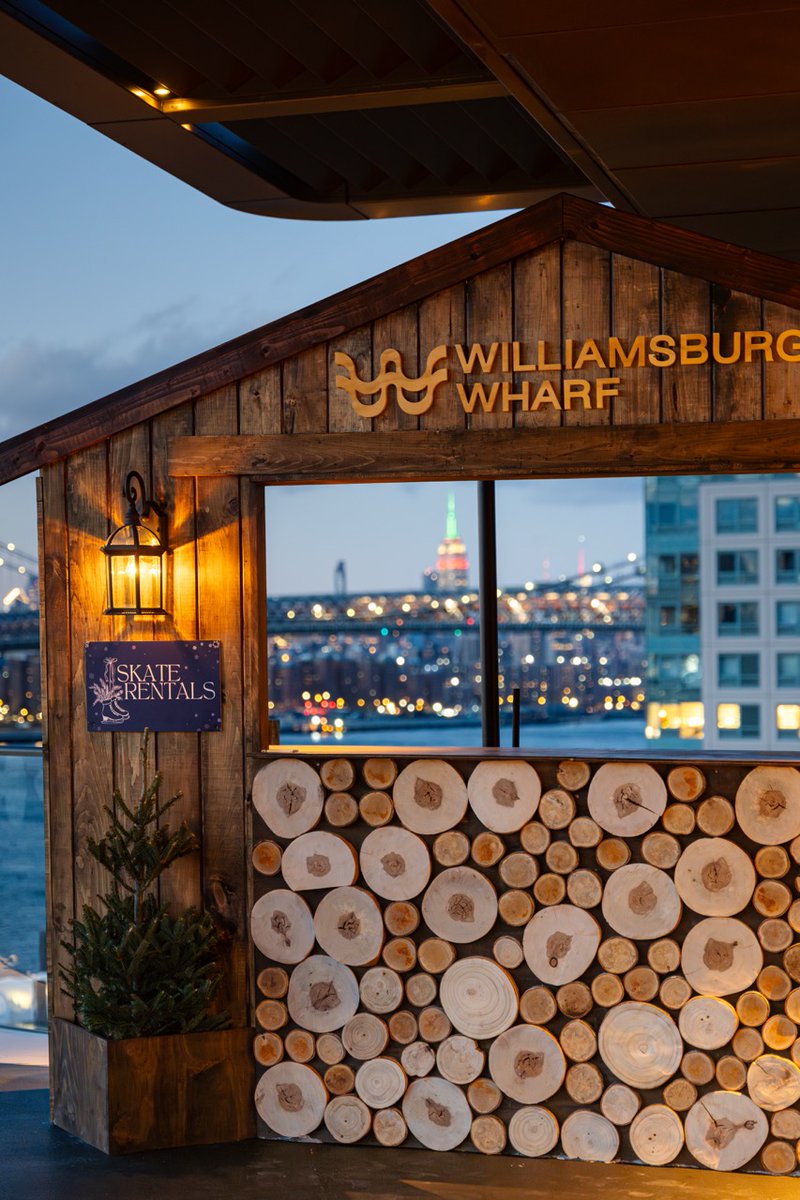 corcorangroup's tweet image. Elevated above the #waterfront, you can enjoy #NYC’s first private #residential #iceskating rink #Williamsburg Wharf! ⛸️🏙️❄️ Full story on Secret NYC: bit.ly/45HEHem 👈