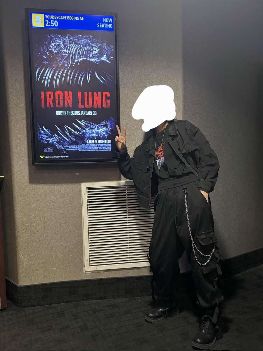 hankatun_side's tweet photo. they put me in the iron lung https://t.co/p4Jxjsawar