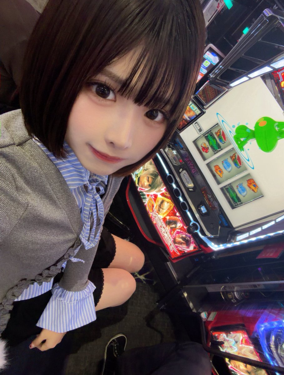 4枚目入って、ノーAT リセ天からのA天😰 エピボとか飛んでる台あって