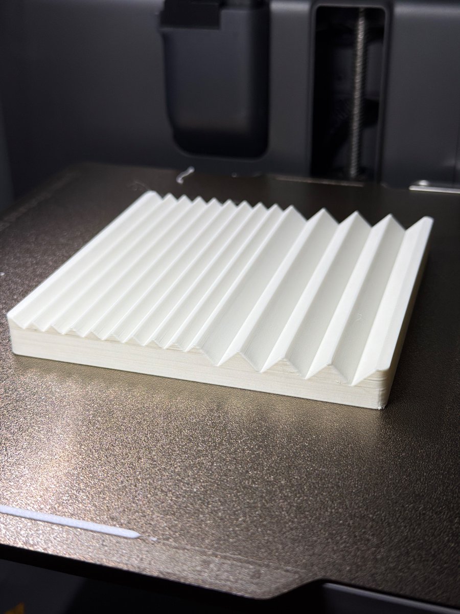 Elliot Coll tweet media