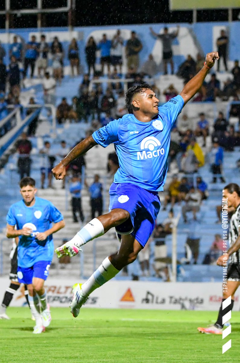 El primer grito en casa ⚽️. Vamos por mas! 💪🏻🐥