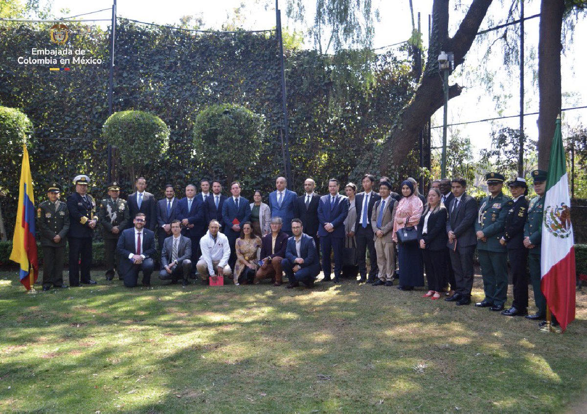 Embajada de Colombia en México tweet media