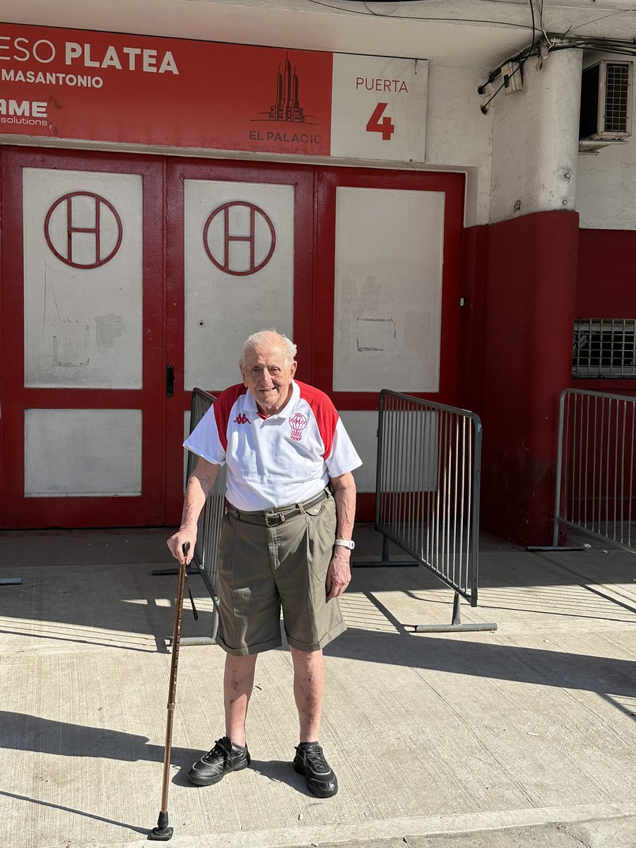 Amigos del 👁, 19:30 hs tenemos el programa #474 x <a href="/HablaHuracan/">Habla Huracán</a>

#Huracán y un mal arranque: 1 de 6 puntos posibles.

🌡EL OJÓMETRO luego de la derrota en el Palacio 🥵

🗣 Hablaremos con el socio centenario, Alberto Córdoba 💯

youtube.com/live/2a2v6d8T_…