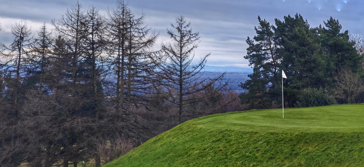 #ThreePositives from 9 cold, damp holes. #Break80 
1) -1.08 SG Driving tour scale (-4.32 avg).
100% Fairways. #GT2 
2) -1.26 SG Approach tour scale (-4.32 avg).
3) Not statistically, but shot of the day was the 7i to 4ft, securing birdie on 13. Flushed. #i25