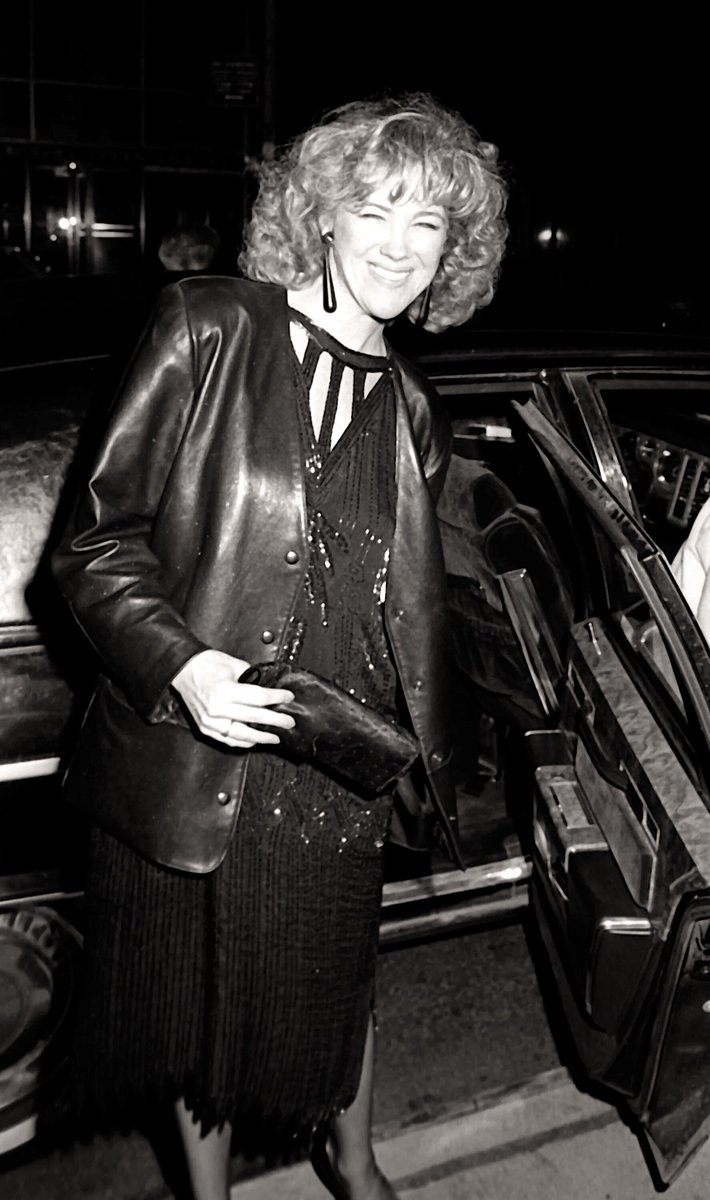 savbrads's tweet photo. fashion icon catherine o’hara… this one hurts https://t.co/6w2RoyUlPp