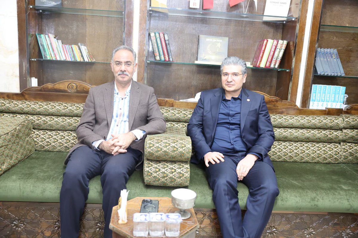 Cuma sohbetimizin konuğu olan Eyyübiye Belediye Başkanımız <a href="/mehmetkusnet/">Mehmet Kuş 🇹🇷</a>  beyefendiye gönülden teşekkür ediyoruz. Samimiyeti ve mütevazı yaklaşımı gayretli çalışmaları  çok kıymetli. Bu nazik ziyaret ve hoş sohbetleri için şükranlarımızla.