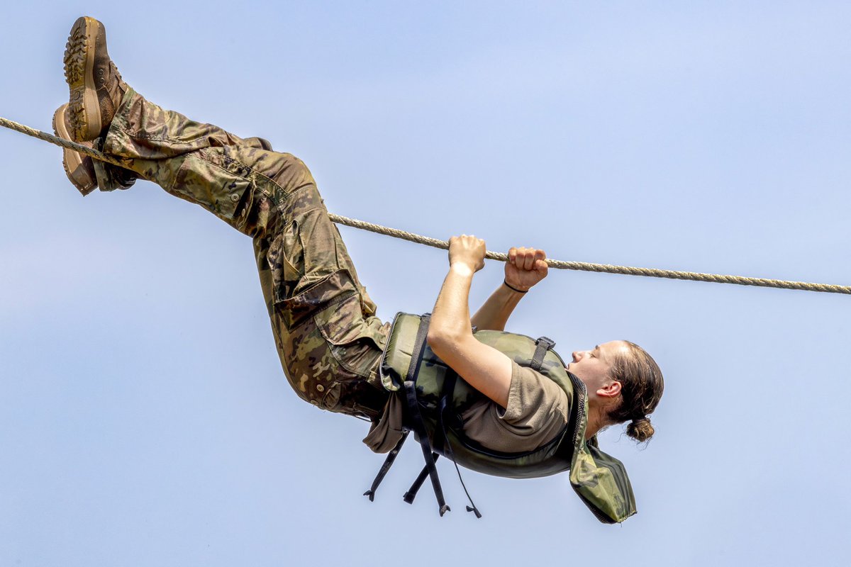 MIArmyGuard's tweet image. The first step is always the hardest. Start moving towards your goal with the help of our local Guard Recruiters. Click the link nationalguard.com/mi to take your steps in the righg direction. 

#firststep #goguard #goals