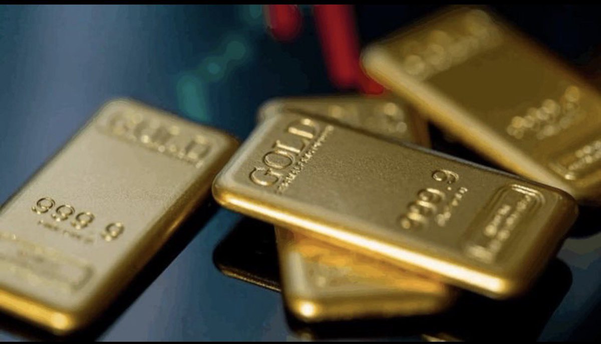 Altın ve #gümüş  rallisini arz-talep dinamikleriyle açıklayanlar büyük resmi kaçırıyor.Çin alıyor, Hindistan alıyor doğru.Ama fiyatı gerçekten hareket ettiren ABD'nin sessiz onayı.

1971 de Nixon #altın standardını kaldırdığında ABD elindeki altını ucuza sabitleyip doları