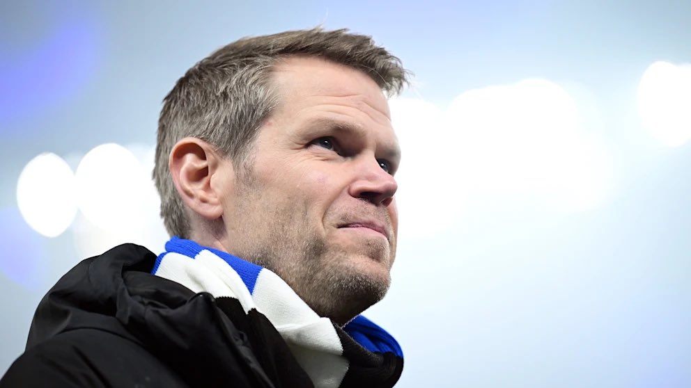 FranHerreraGa's tweet photo. 🗞️#BILD | 🎙️ENTREVISTA CON ERIC #HUWER, EL BOSS DEL #HSV:
🗣️ “El partido ante el Bayern nos permitirá ver dónde estamos ahora mismo. En München no tuvimos ninguna opción…”.
🗣️ “El equipo está muy motivado. Tenemos más que ganar que perder…”.
#HSV https://t.co/76LRlJLljX