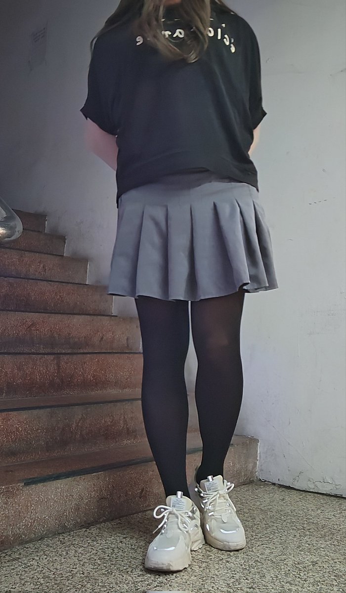 Snowflylin雪霏 tweet media