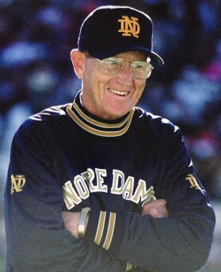 CatholicVote's tweet photo. Please pray for Lou Holtz, who is reportedly in hospice.

A legendary coach, a patriotic American, and, most importantly, a longtime witness to the Catholic faith.

May the Lord bring comfort to him and his family 🙏 https://t.co/665XlKnH2Y