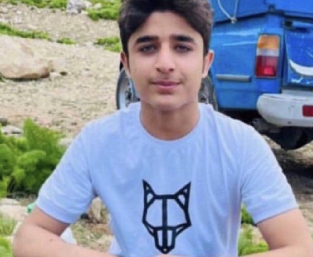 #علی_عیوضی جوان ۱۶ ساله خوزستانی را آزاد کنید. جای علی و جوانانی مانند او زندان نیست.