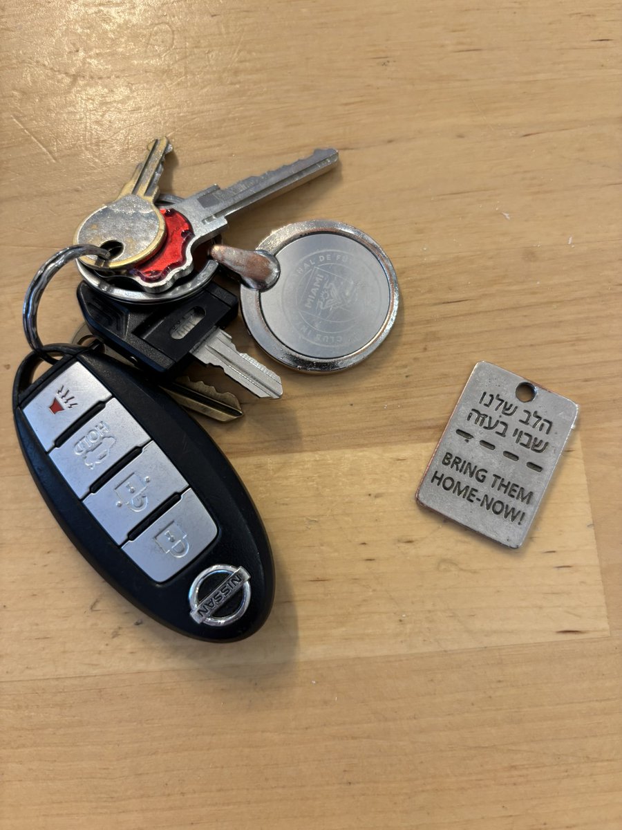 My kids heard Ran Gvili’s body was finally brought home and told me it’s time to remove this keychain. My six year old then asked to keep it in case it happens again.
